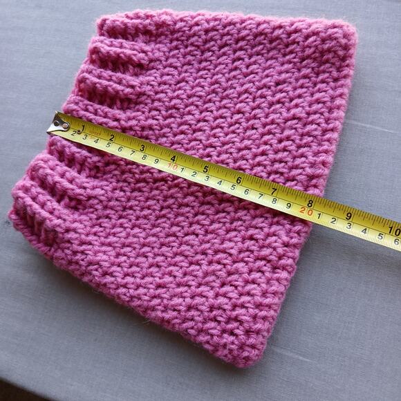 ALL OFFERS ACCEPTED: Donation to Planned Parenthood Action Fund / Pink PussyHat - Picture 9 of 16